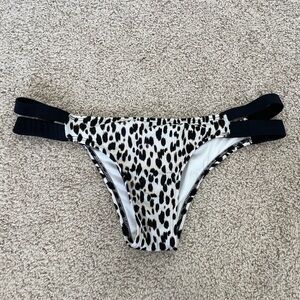 Victoria Secret White & Black Cheetah Print Bikini Bottom - Size Large